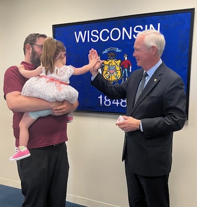 Children's Wisconsin 🏥 (@childrenswi) on Twitter photo Thank you <a href="/SenRonJohnson/">Senator Ron Johnson</a> for sharing a high five with Children’s Wisconsin patient Caroline during #FAD2024. She and her family were proud to share how important it is for Wisconsin kids to have access to pediatric specialty care. #TeamCHA Thank you <a href="/SenRonJohnson/">Senator Ron Johnson</a> for sharing a high five with Children’s Wisconsin patient Caroline during #FAD2024. She and her family were proud to share how important it is for Wisconsin kids to have access to pediatric specialty care. #TeamCHA