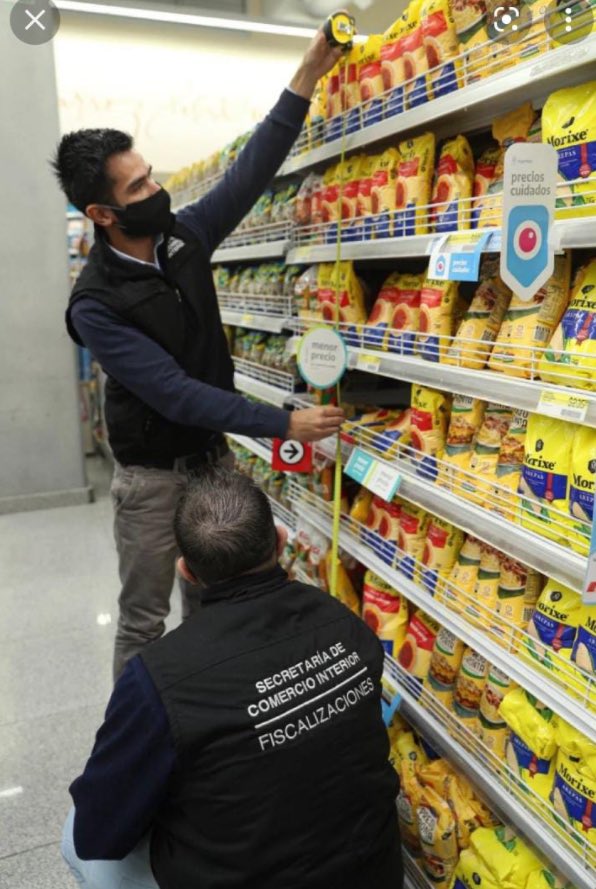 agustinromm's tweet photo. Se acuerdan de los imbeciles que mandaban a medir la altura de las gondolas para bajar la inflacion? https://t.co/Z9KXqfk4Cq