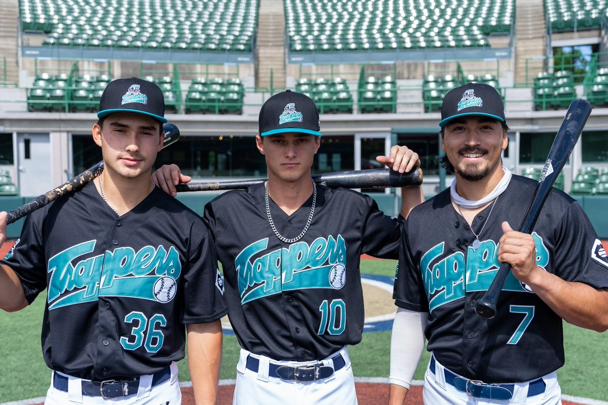 EdmRiverhawks's tweet photo. How about a little throwback, Edmonton? 

This Father’s Day, we’re bringing back the nostalgia of the 90s with some vintage-inspired Trappers Jerseys! 

Come watch our boys rock these retro threads on the field, and later, snag one for yourself at our in-stadium auction! https://t.co/90flBrGaNc