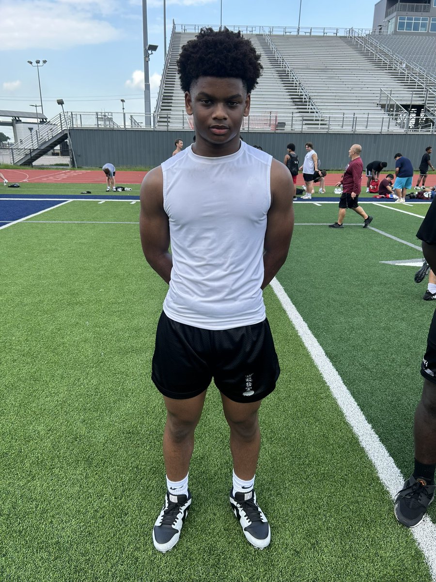 PearlandOilers's tweet photo. Congratulations to our SAC Camp Week 2 Athletes of the week!
Freshman:
Terrance Spriggs
Nathan Ojeda
Upperclassman:
Roy Swan
Dominic Teichelman
Great work, Fellas! https://t.co/Qz3ROylFnH