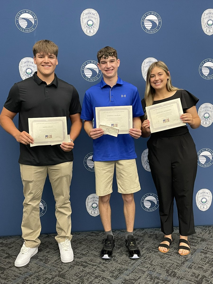MolinePolice's tweet photo. Congratulations to our Captain Art Gustus Scholarship winners

1st place: @MolineCVSchools James Soliz

2nd place: @allemanhs Dominic Reagan

2nd place: @allemanhs Kristina Johannes 

These three are pursuing higher education degrees in service related fields. https://t.co/9MerHn6AJD