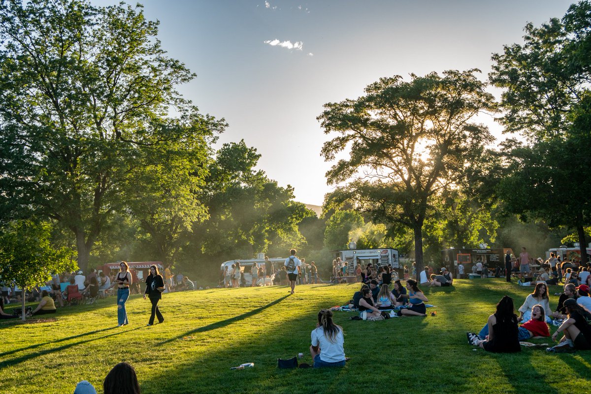 ColoradoStateU's tweet image. Fort Collins was named one of the best places to live in the U.S. again this year by @usnews 🏠

And we get why 🫶

Learn more: col.st/4MEeZ

📸 Horsetooth Reservoir: blissth3tic on Instagram
📸 FoCo Food Truck Rally: ak.hannon.media on Instagram