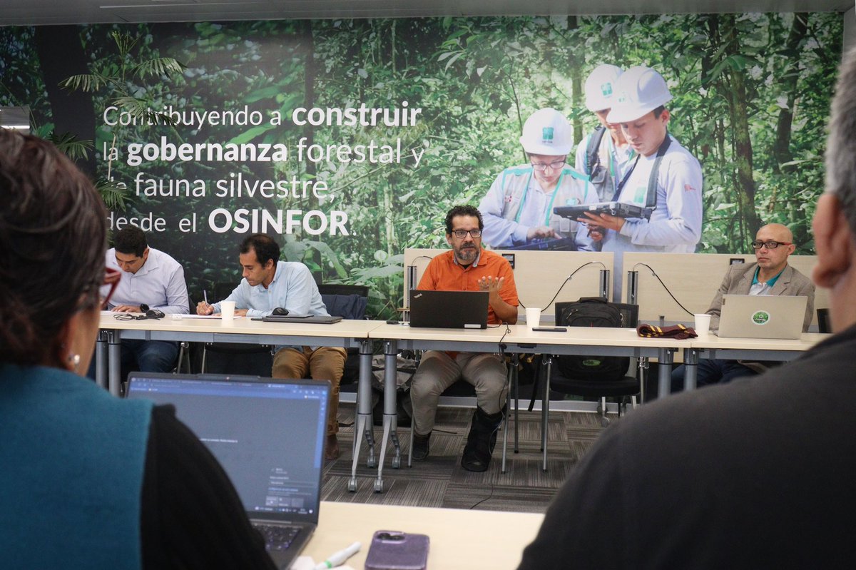 Paskaybosques's tweet photo. 🌳Hoy, #Paskay culminó la capacitación sobre Mercados de #CarbonoForestal a especialistas del Organismos de Supervisión de los Recursos Forestales y de Fauna Silvestre (OSINFOR) en el marco del plan “Mochila Carbono Forestal”. https://t.co/cAAAa9RUpE
