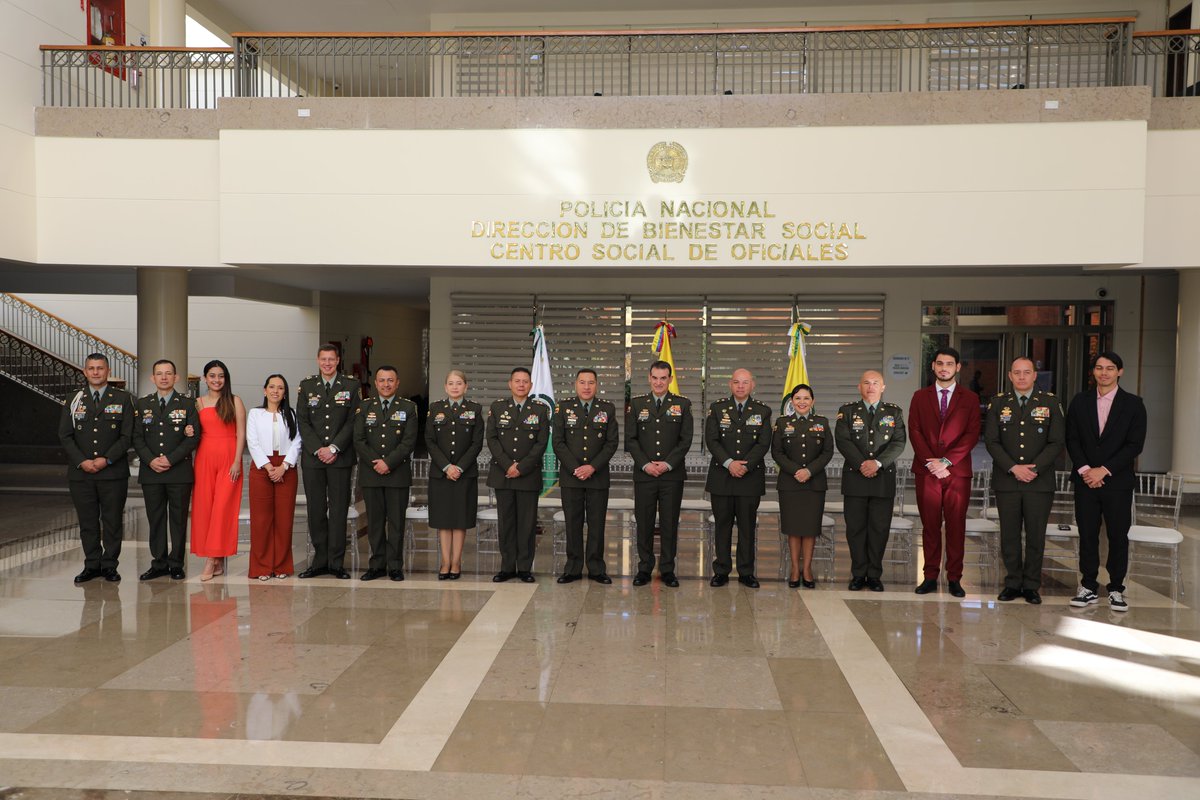 PosgradosPonal's tweet photo. #Hoy clausuramos con éxito el Curso Estratégico en Seguridad Pública #CESEP 2023-II. Felicitaciones a nuestros futuros generales. Este es un reconocimiento a su humanismo, profesionalismo, honestidad y capacidad de innovación. 👮📚👏 #CESEP2023 #SeguridadPública https://t.co/kMUGFs10qA