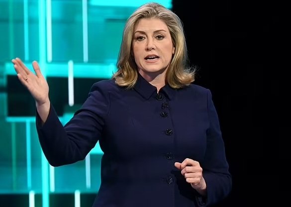 Cllr Joe Porter 🇬🇧 (@joeporteruk) on Twitter photo Wise words from <a href="/PennyMordaunt/">Penny Mordaunt</a>:
"If you value your pension, vote Conservative. If you value your home, vote Conservative. If you value your future, vote Conservative."
#ITVDebate Wise words from <a href="/PennyMordaunt/">Penny Mordaunt</a>:
"If you value your pension, vote Conservative. If you value your home, vote Conservative. If you value your future, vote Conservative."
#ITVDebate