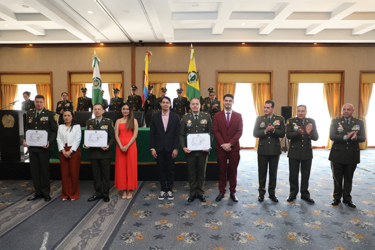 PosgradosPonal's tweet photo. #Hoy clausuramos con éxito el Curso Estratégico en Seguridad Pública #CESEP 2023-II. Felicitaciones a nuestros futuros generales. Este es un reconocimiento a su humanismo, profesionalismo, honestidad y capacidad de innovación. 👮📚👏 #CESEP2023 #SeguridadPública https://t.co/kMUGFs10qA