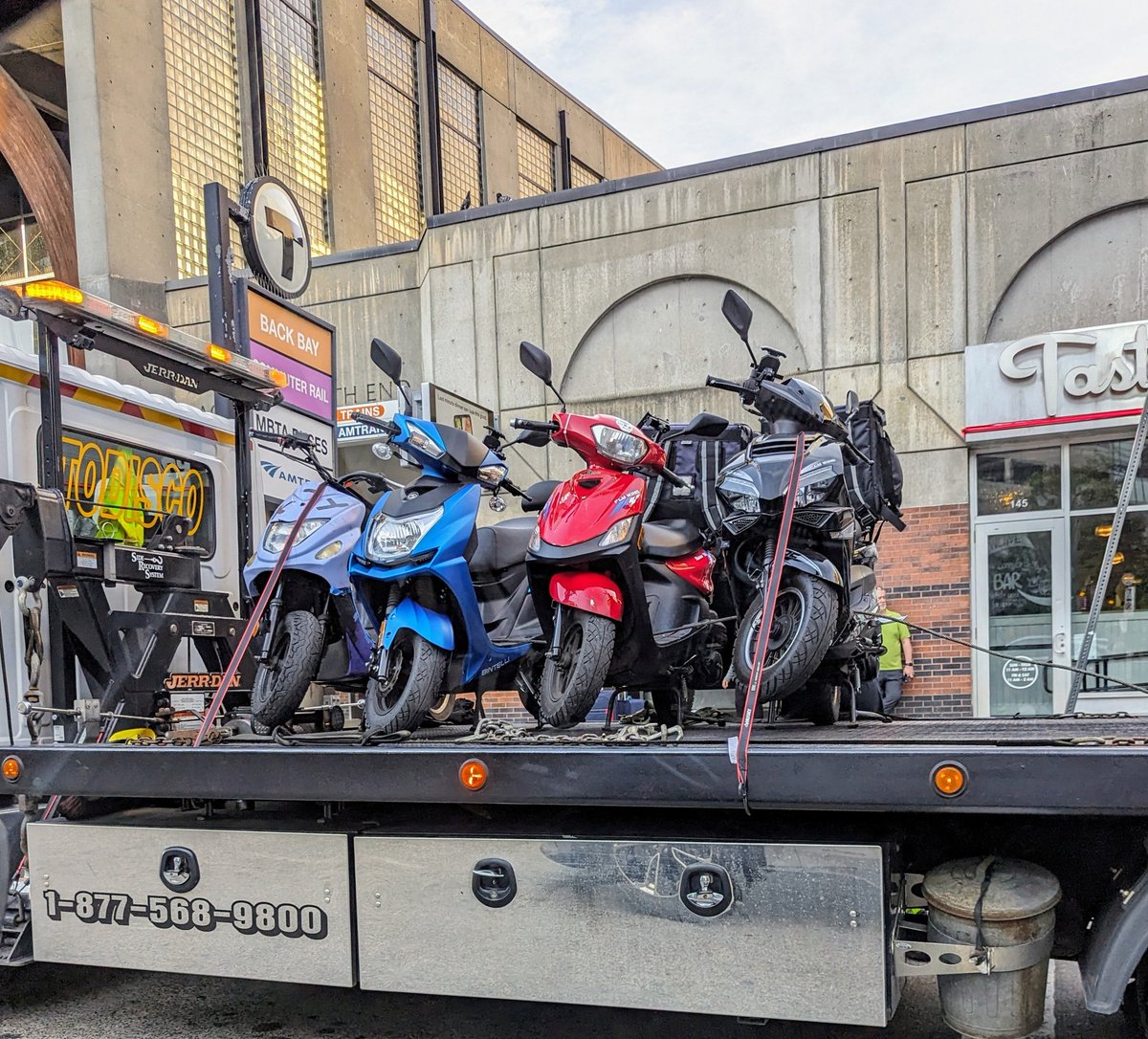 Justin Mc 🇺🇦 🌻 💙 tweet media