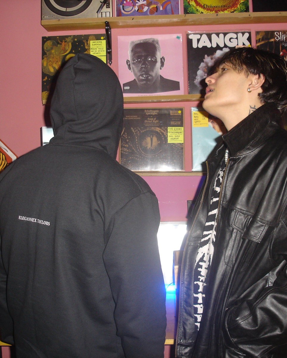 Ter trabalhado com o Mc Lan nos últimos meses foi um privilégio. Ter participado da curadoria do novo álbum Venom e ter produzido para ele, Rich Amiri e Bladee foi um divisor de águas. Deus realmente abençoou nosso trabalho. Esperem por VENOM. Com certeza o álbum do ano.