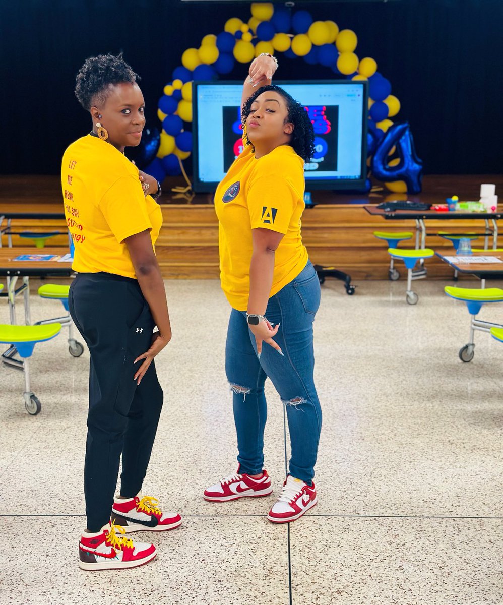 BSLewis91's tweet photo. I would literally be lost without these two! What is a site coordinator without the best SEL champion and IS Extraordinaire in the LAND! @MaiyaBaldwin @LatCrosbie
#TheyNotLikeUs
#CampWay
#ChooseYourDestination
#NewDRIPalert ๐จ
โผ๏ธ https://t.co/q2dAIidZQ2