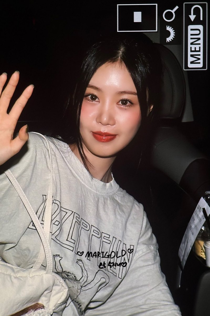 ☆

happy... thursday?? it’s been a blur of a week but i hope everyone is doing well <3 i’m cheering for you all mhm mhm