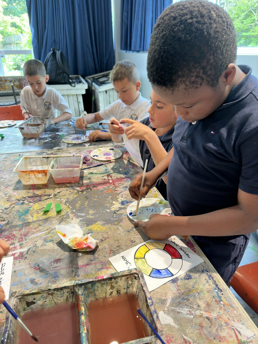 missnschofield_'s tweet photo. We had such a great time at the Art Gallery of Burlington today! We learned all about the colour wheel and got to paint some beautiful watercolour art! 🎨🖼️ @StScholStorm https://t.co/Wz8E1ZumyE