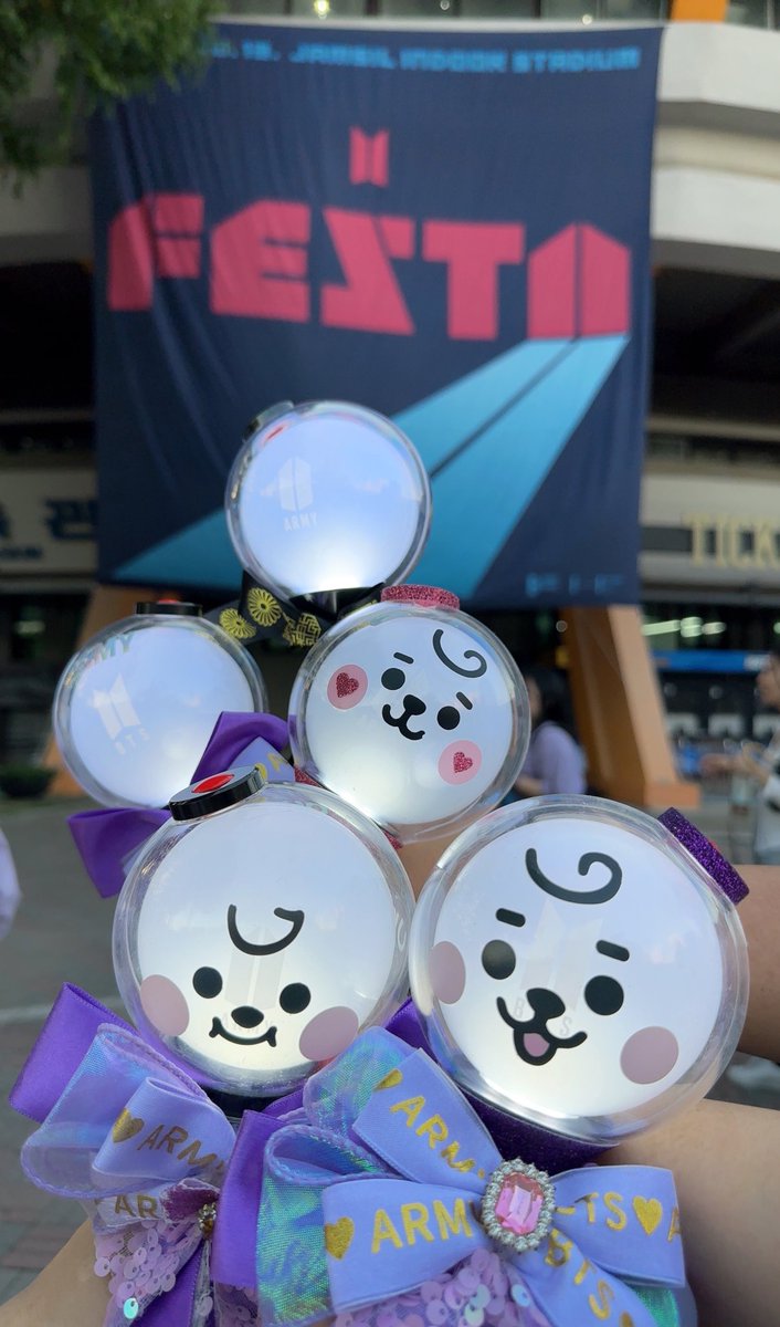 jinny__0613's tweet photo. 좋은 아침
어제로 다시 보내줘요~~~
라고 하고 싶지만
이젠 우리 시작이어서 너무 좋앙!
한명 컴백해서 이렇게 행복한데 
7명일때 진짜 더더 행복해질것 같음
함께 해준 우리 덕메들 너무 고맙구 
아포방포💜 https://t.co/3zbubb5W95