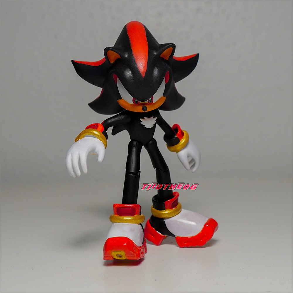 TitoTheOG's tweet photo. “Let me show you my real power” 🦔💨🔴💎
My custom SA2 Shadow figure is done! What do you think? https://t.co/tnw7CFJ3zw