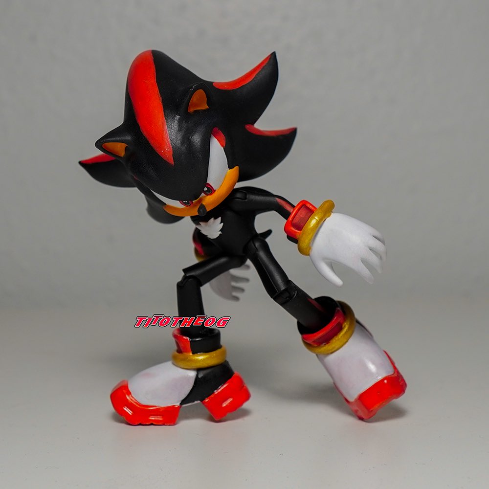 TitoTheOG's tweet photo. “Let me show you my real power” 🦔💨🔴💎
My custom SA2 Shadow figure is done! What do you think? https://t.co/tnw7CFJ3zw