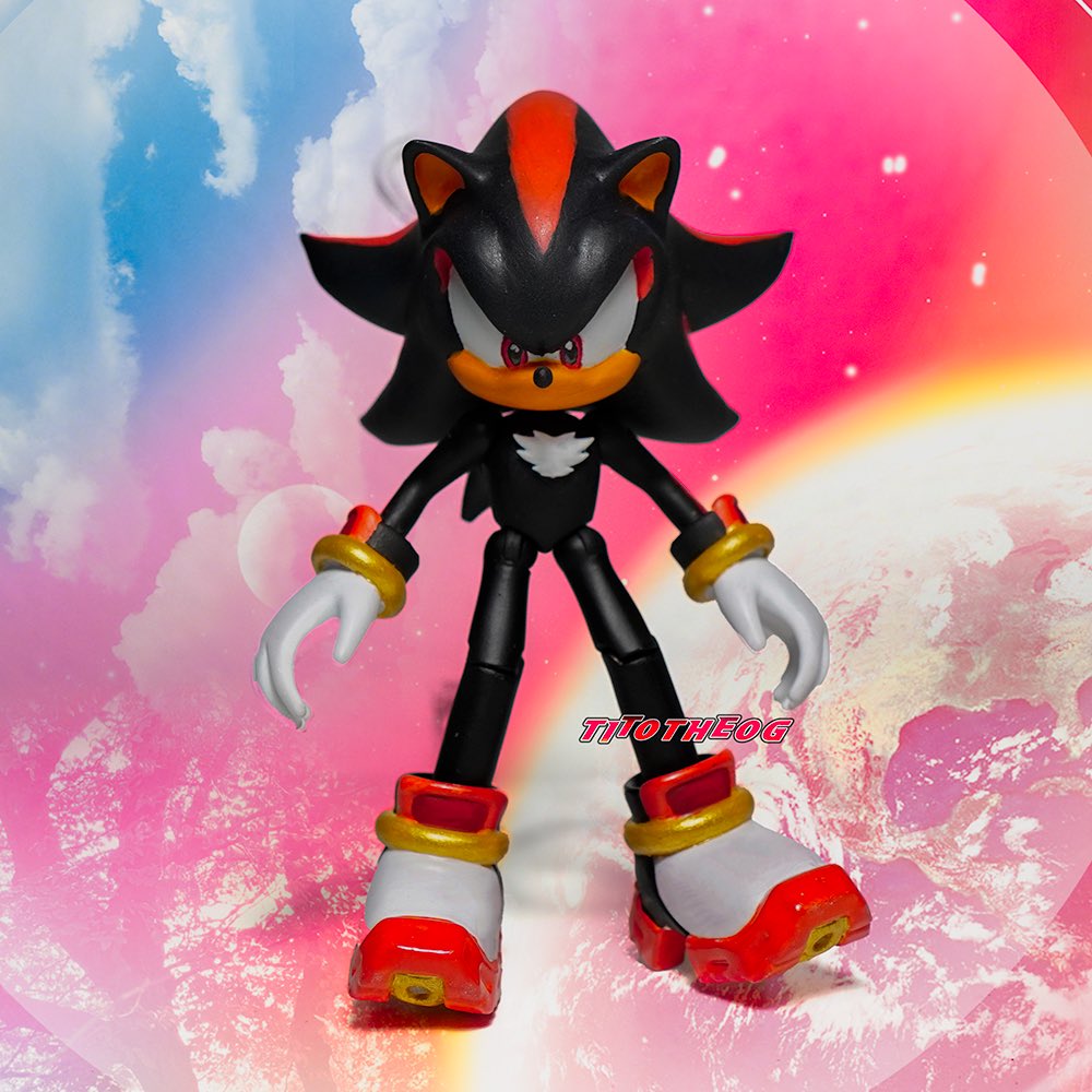 TitoTheOG's tweet photo. “Let me show you my real power” 🦔💨🔴💎
My custom SA2 Shadow figure is done! What do you think? https://t.co/tnw7CFJ3zw