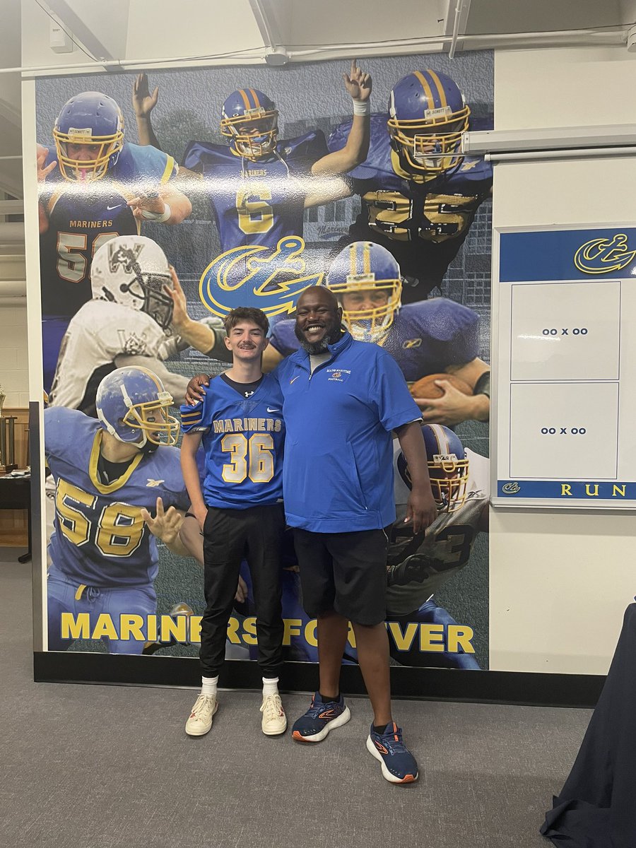 RJFoxx1's tweet photo. Had a great time visiting @Maine_Maritime today! Also got to meet with @coachcalpowell and see the football facilities. Go Mariners #football #Anchordown #kicking https://t.co/0bXrLfj8y3