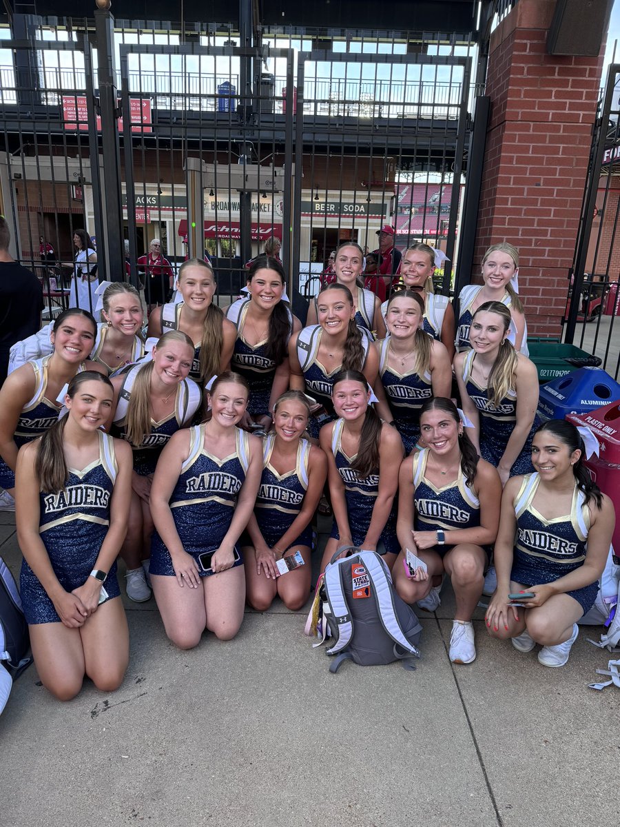 qnd_pom's tweet photo. Thank you @Cardinals for having the QND Pommers! We had a blast performing and it was a beautiful night for baseball and a Cardinals Win! Let’s Go Cardinals! ��️⚾️🏟️ https://t.co/GUPYXLx269