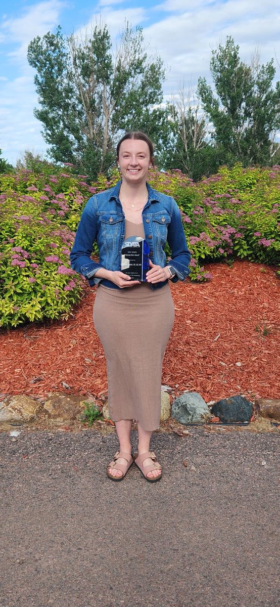 We are so grateful for our athletic training staff. They are one of the best in the biz!

Hannah Wendel was presented the 2024 Unsung Hero Award from the South Dakota Athletic Trainers’ Association this evening.

We are thrilled for you and Congratulations again!