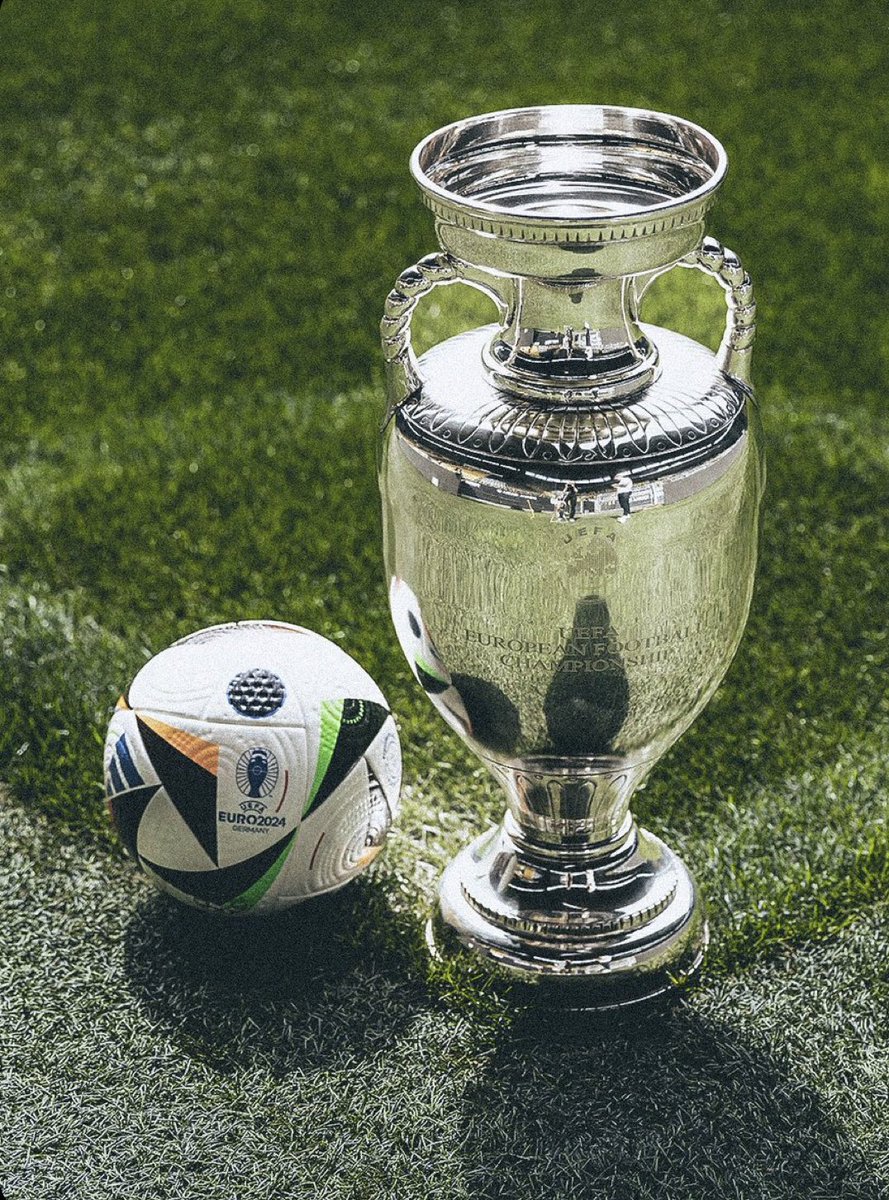 Mdj104's tweet photo. 🚨 C’est l’heure !!!!

 Quel est votre favori  ? 🤔

Pour l’Euro 2024 . https://t.co/GS06zV37mH