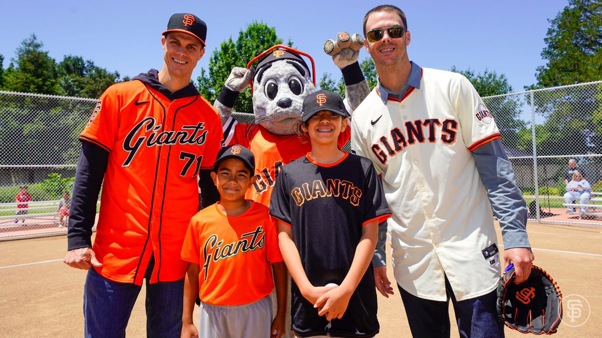 SFGiants's tweet photo. The Rogers Brothers Junior Giants Field is now open in Suisun City, CA. 🎉 https://t.co/BwEWcFwihi