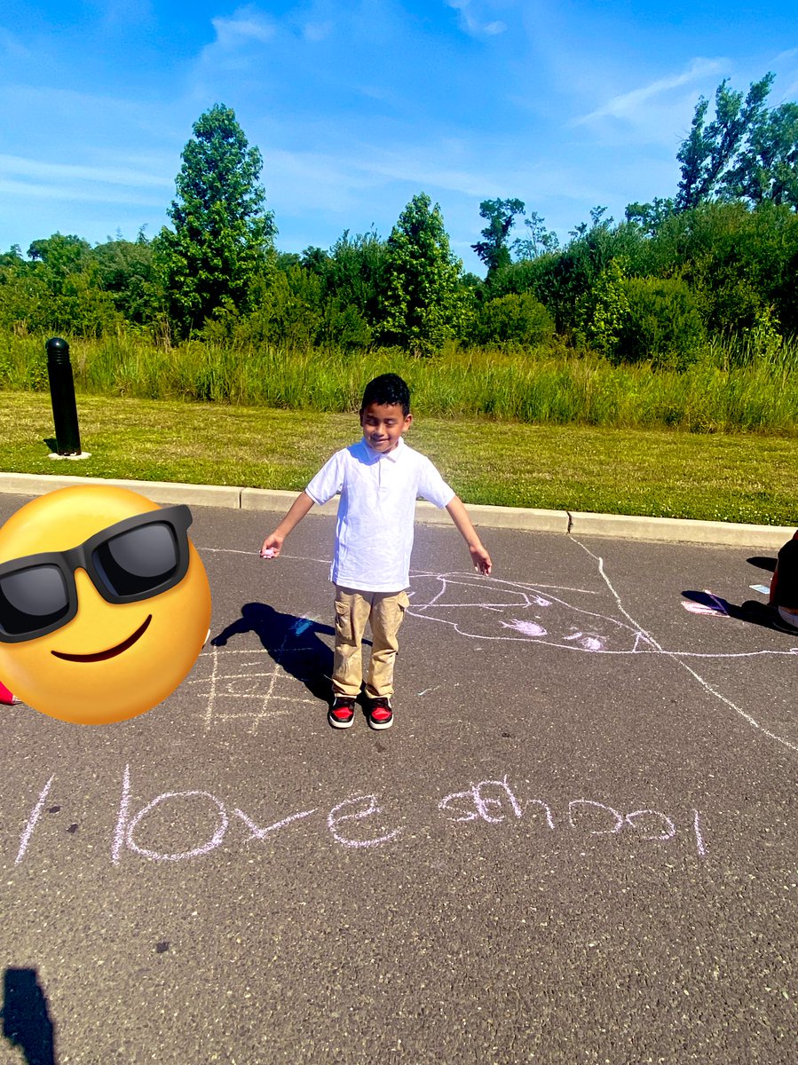 Mrs. Strumph tweet media