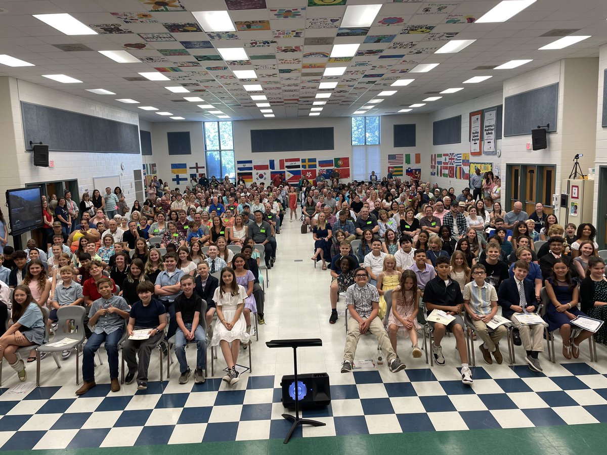 Lovettsville ES (@lovettsvillees) on Twitter photo Celebrating our 5th graders with multiple special events this week, including an egg drop, handball tournament against teachers, and their promotion ceremony. Way to go LOV class of 2024! 🎓🎉 <a href="/LTextoris/">Linda Textoris</a> <a href="/AshleyBarkley/">Ashley BarkleyLCPS</a> <a href="/LOVPTO/">LOV PTO</a> Celebrating our 5th graders with multiple special events this week, including an egg drop, handball tournament against teachers, and their promotion ceremony. Way to go LOV class of 2024! 🎓🎉 <a href="/LTextoris/">Linda Textoris</a> <a href="/AshleyBarkley/">Ashley BarkleyLCPS</a> <a href="/LOVPTO/">LOV PTO</a>