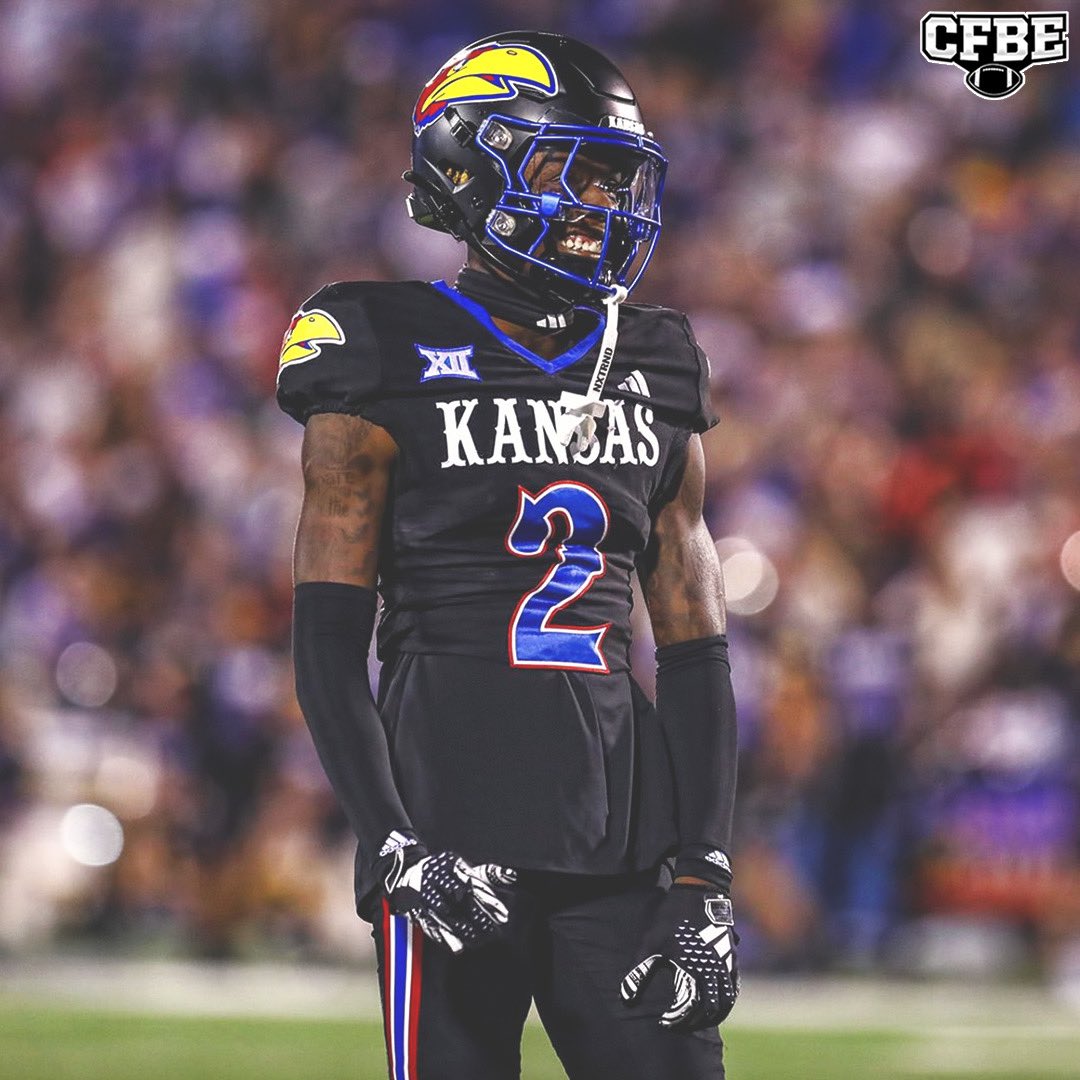 CollegeEdits's tweet photo. Kansas CB Cobee Bryant (@cobeebryant2) had this to say about the current state of KU Football:

“Its been fun to watch how our Football program has transformed under Coach Leipold and staff. They’ve taught me a lot and continue to keep my teammates and I bought into the Kansas football culture. 
They consistently make sure we focus on the small things first because it’ll take us far. Everybody in the country can see the difference in Kansas Football now and what it was. As long as stay focused, we have a real shot of getting into that College Football Playoff.” 👀