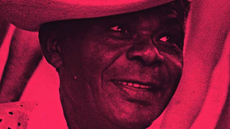 CineMarcha's tweet photo. Além disso é possível notar a influência de Madame Satã figura emblemática da marginalidade carioca e símbolo Queer https://t.co/3AXaT1uyUI