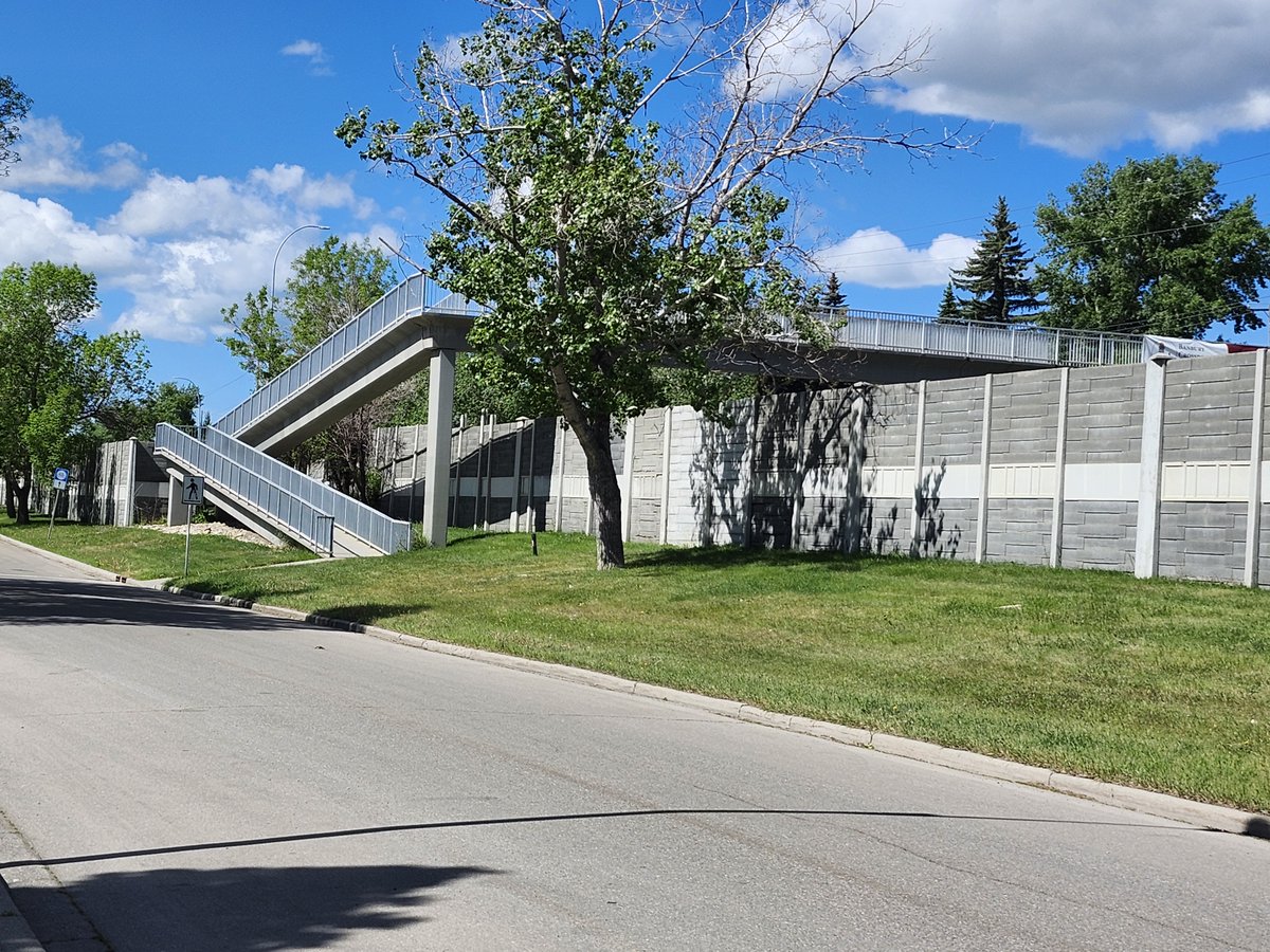 WalkingCalgary's tweet image. Today was another 2 walk day for us, covering a total of 6.33 km.  Our first walk was our fourth and final walk in #Highwood.

mapmywalk.com/workout/799009…

#Calgary  #yyc