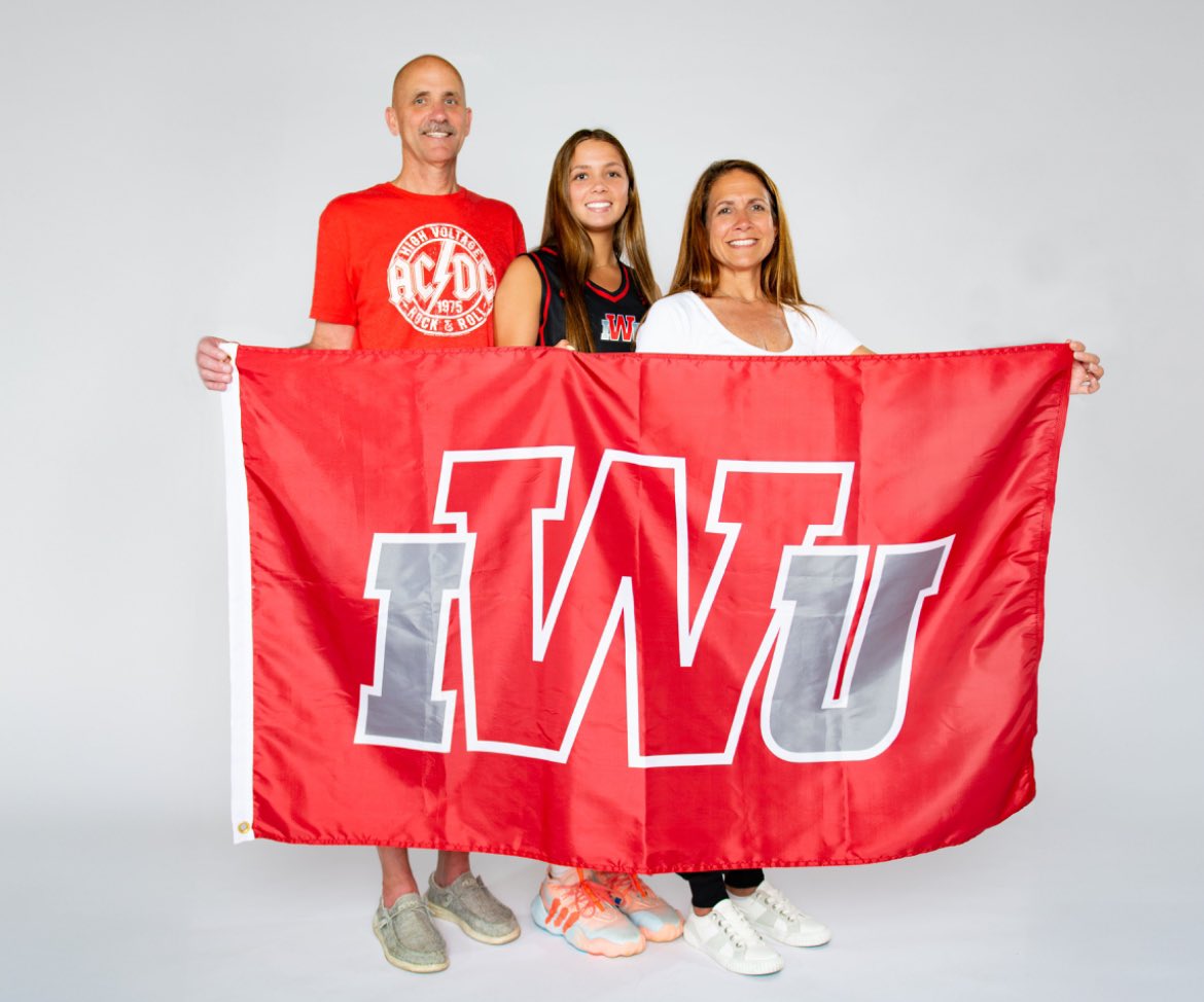 ashleycox0320's tweet photo. So blessed to receive another offer from @IWU_WBB! Thank you coaches and players for a great day! @BaronGirlsBball @vjhAlways100 @SportsLvlup @CoachChrisPaul https://t.co/NTOYmAs5PW
