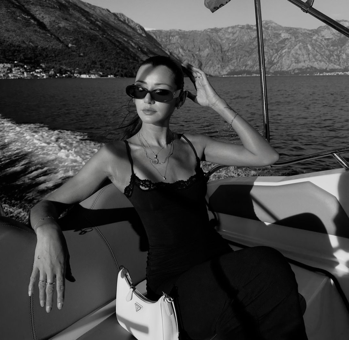 delicateeleanor's tweet photo. Eleanor Calder is art. https://t.co/hEtlgggkp8