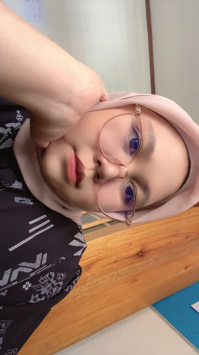 fahnimusa__'s tweet photo. mengenduuuutttt :’3 https://t.co/lviNdFyfWi