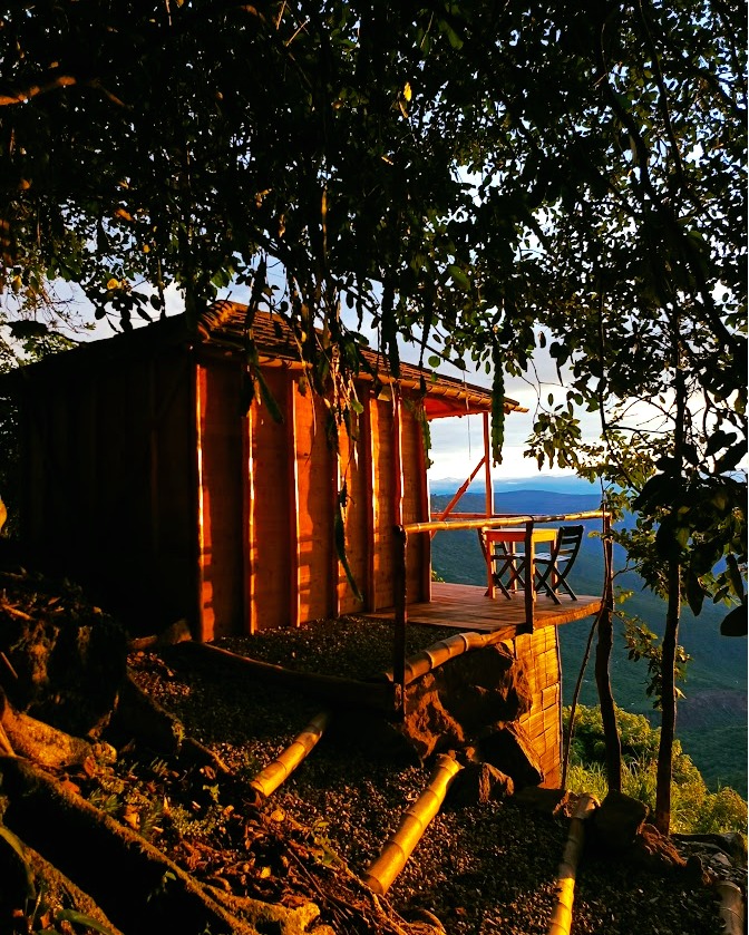 weekendstder's tweet photo. Cabaña el Pedregal 📷 Ubicación: Municipio de #Aratoca #Santander, a 20 minutos del Parque Nacional del #Chicamocha. https://t.co/zxpmdAkMd4