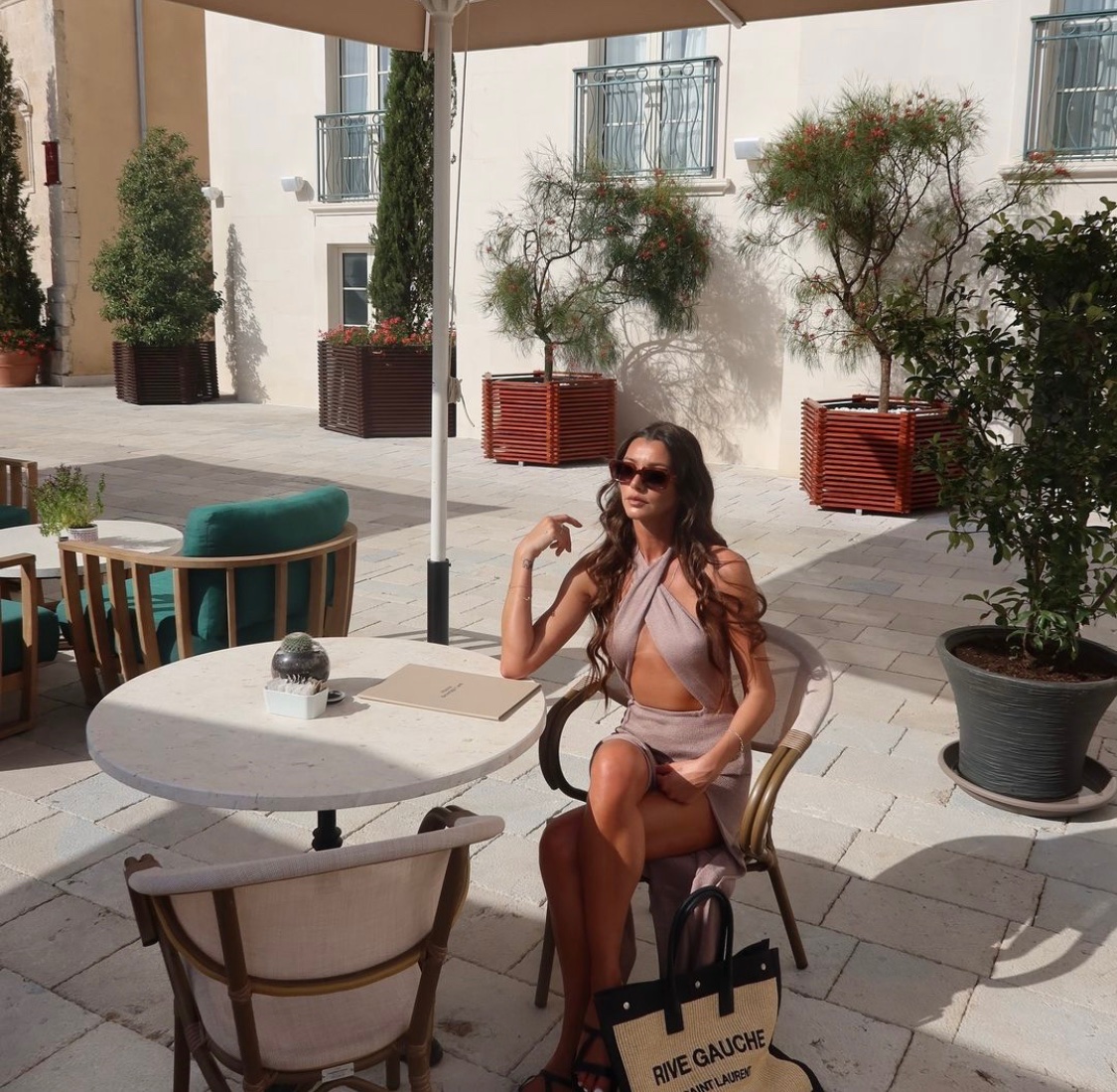 delicateeleanor's tweet photo. Queen in Montenegro 🥰 https://t.co/DKOjdmp50a