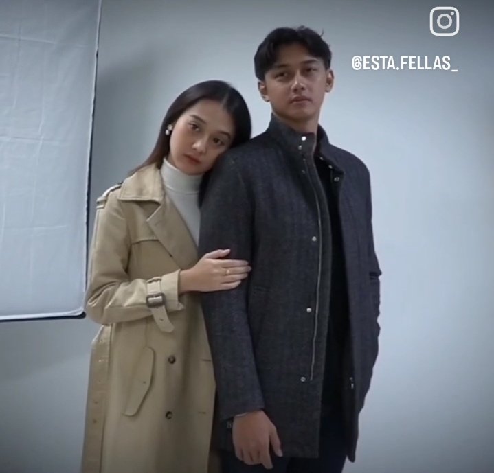hibybaee's tweet photo. Tolong banget, minta yg HDnya๐ฅน๐
Tjiee yg mau ditinggal si Eneng ke Bandung, samperin atuh A!๐ซฃ
Gak sabar nonton epsnya lagi, nnti sore!๐ญ
#MyHeart
#MikeRaisa https://t.co/PLqGaBvTcE