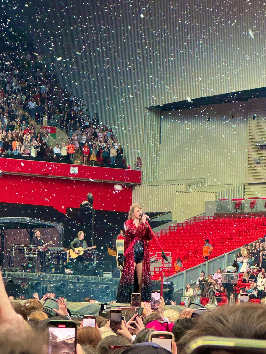 dxedpool's tweet photo. #LiverpoolTStheErasTour https://t.co/MfIJyWMAt6