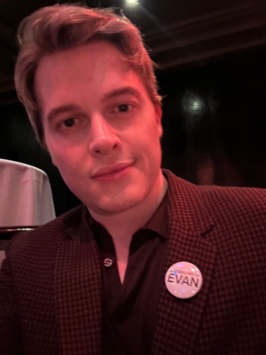 RonanFarrow's tweet photo. Honored to be back at the #MirrorAwards, where our @newyorker reporting on Elon Musk is nominated tonight, and grateful for what the Newhouse School does to educate new reporters. Wearing an #IStandWithEvan pin to call attention to Russia’s unjust detention of @WSJ reporter Evan Gershkovich.