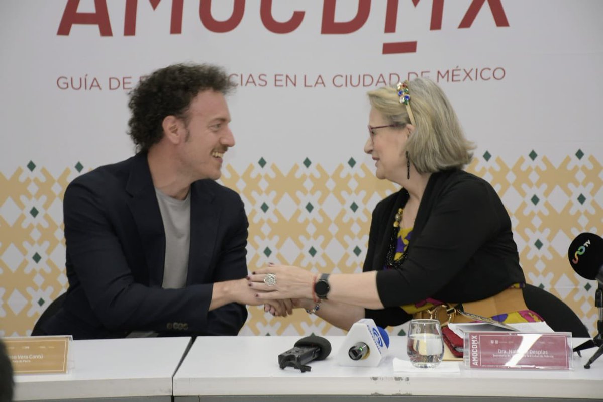 Secretaría de Turismo de la Ciudad de México (@turismocdmx) on Twitter photo ¡16 experiencias y nuevos sitios por descubrir de la capital en la Guía AMO CDMX!
Hoy presentamos esta guía junto a <a href="/alonsovera/">Pata de Perro</a>, para compartir lo mucho que la Ciudad de México ofrece desde la nobleza y hospitalidad de sus habitantes.
Descárgala en 🌐 amocdmx.travel ¡16 experiencias y nuevos sitios por descubrir de la capital en la Guía AMO CDMX!
Hoy presentamos esta guía junto a <a href="/alonsovera/">Pata de Perro</a>, para compartir lo mucho que la Ciudad de México ofrece desde la nobleza y hospitalidad de sus habitantes.
Descárgala en 🌐 amocdmx.travel