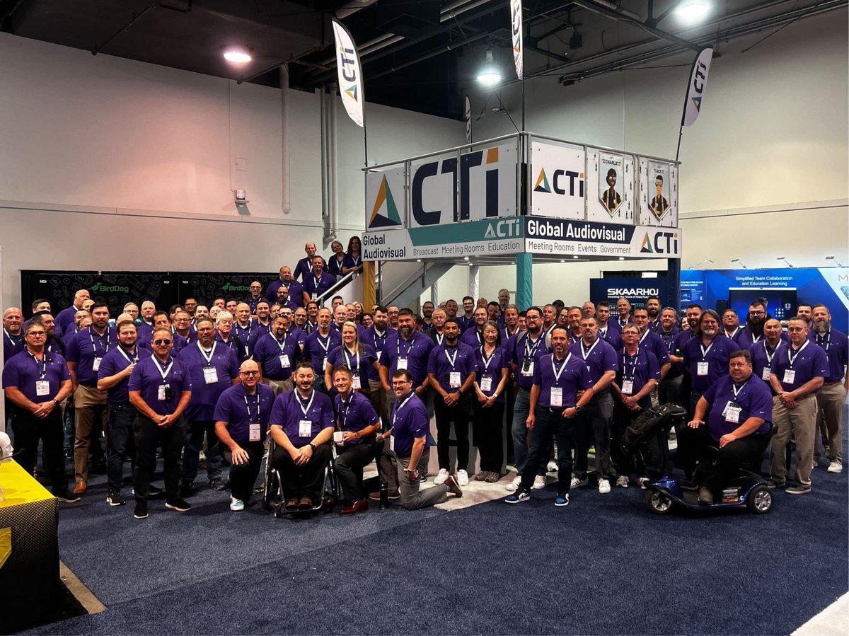 Tobi Tungl tweet media