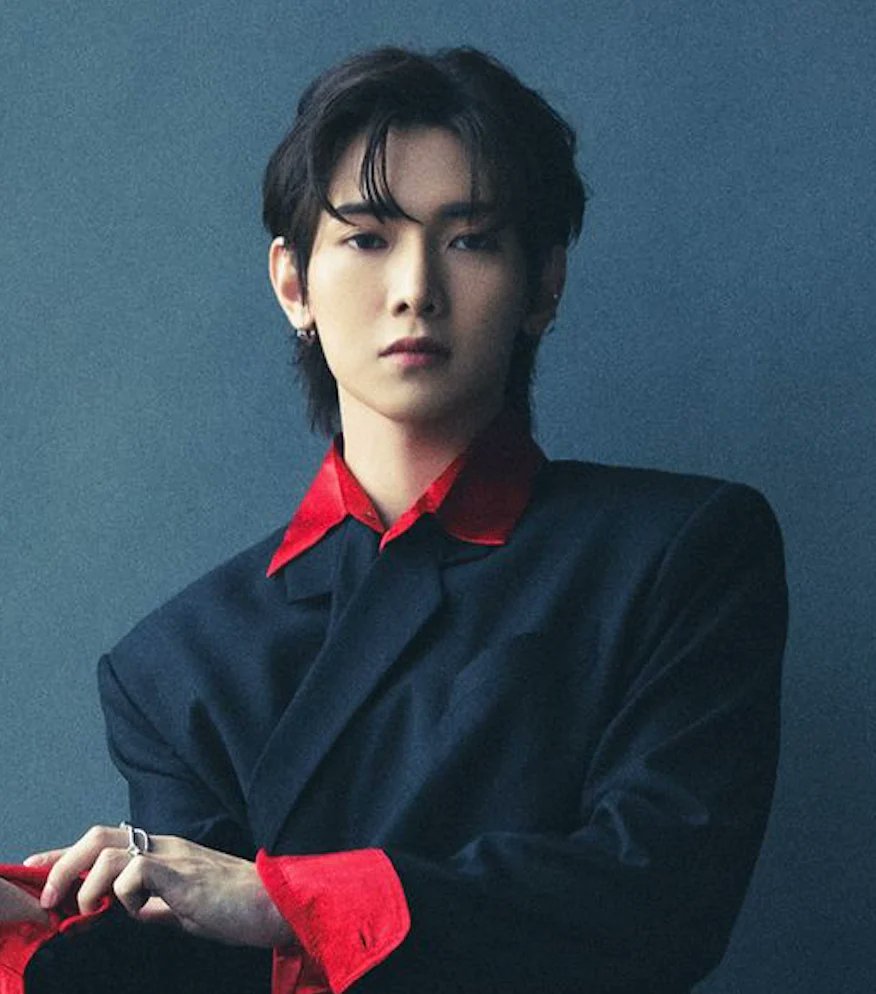 TOP100KPOP's tweet photo. Happy 25th birthday to ATEEZ's YEOSANG! 🥳🎉 https://t.co/QPE5a7DLiC
