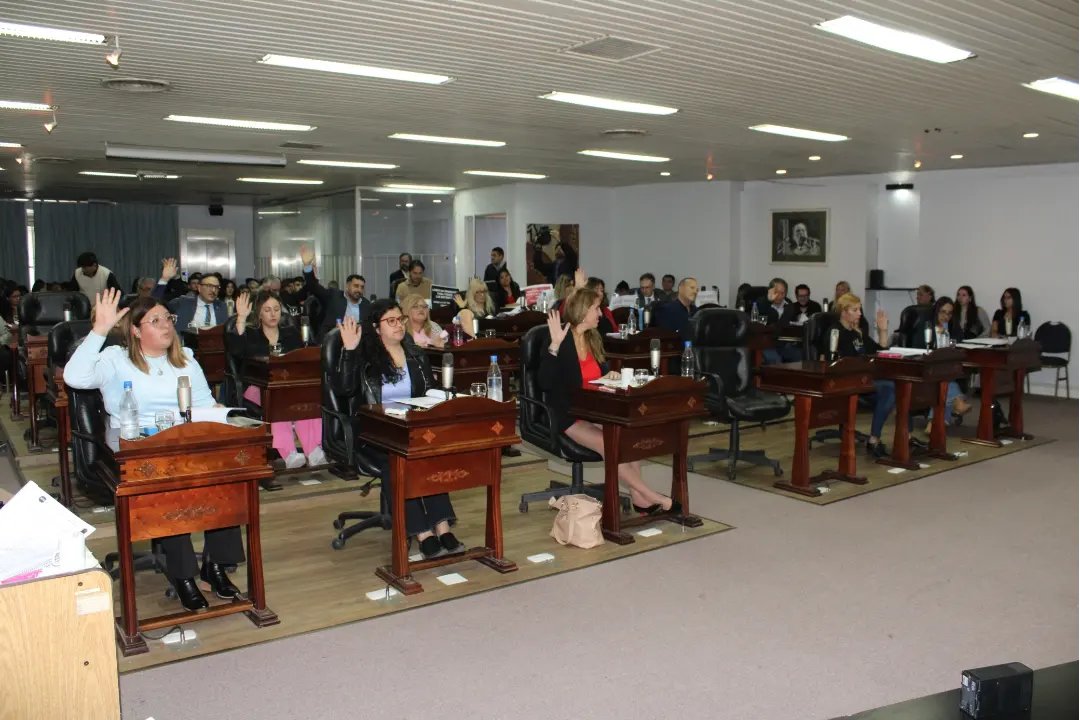 HcdMatanza's tweet photo. En el dia de hoy, se realizó la 5° Sesión Ordinaria, 6° Reunión del 2024

#SesionLegislativa
#LaMatanza 
#HCDLaMatanza https://t.co/HdWIFmThki