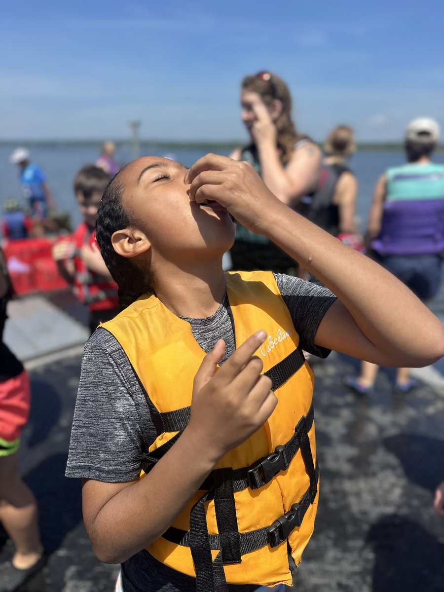 Best day of the year!! Field trip to the oyster farm!!🦪 #ashaway #oysters #ninigretnectars