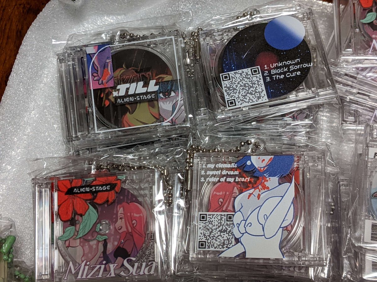 yluminary's tweet image. ty eiko for organising :OOOO
ill put these together when i get to smash haha