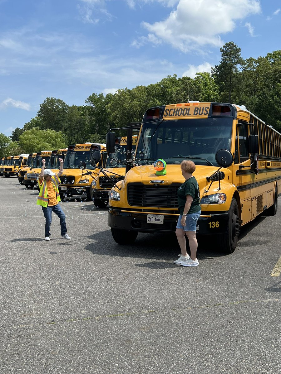 Danielle Gish tweet media