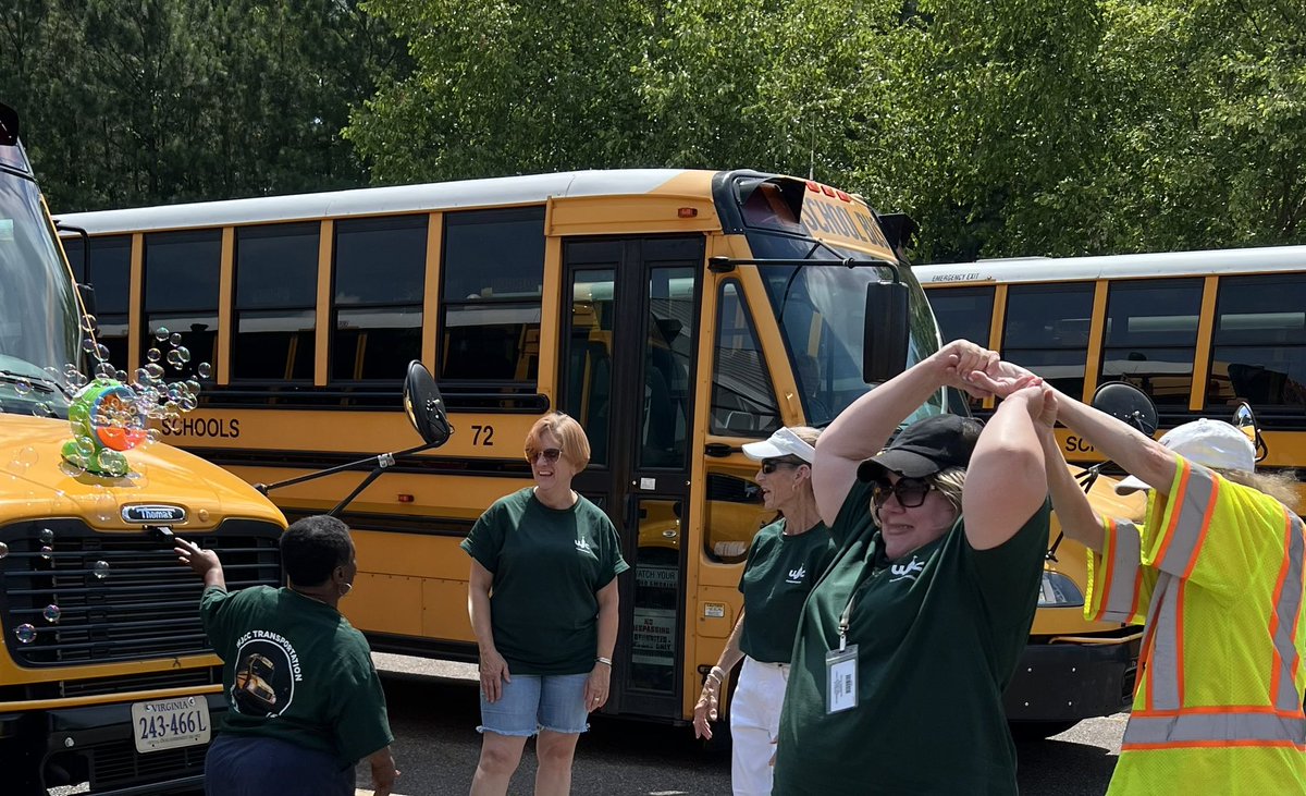 Danielle Gish tweet media