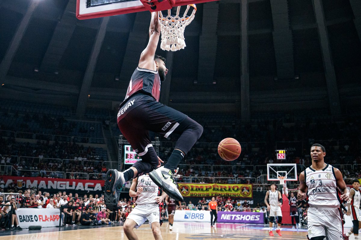 FrancaBasquete's tweet photo. PODE CRAVAR E SAIR PRA COMEMORAR, @WesleyCastroF! VOCÊ É CAMPEÃO DO NBB 2023/24🏆 https://t.co/vA9tVMZ06v