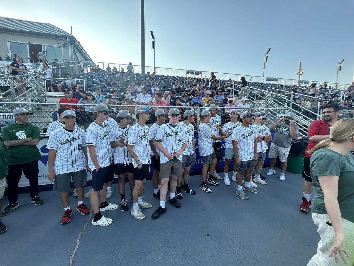 SpackSports's tweet image. Thank you @HVRenegades for recognizing the @SpackBaseball team at tonight’s game!