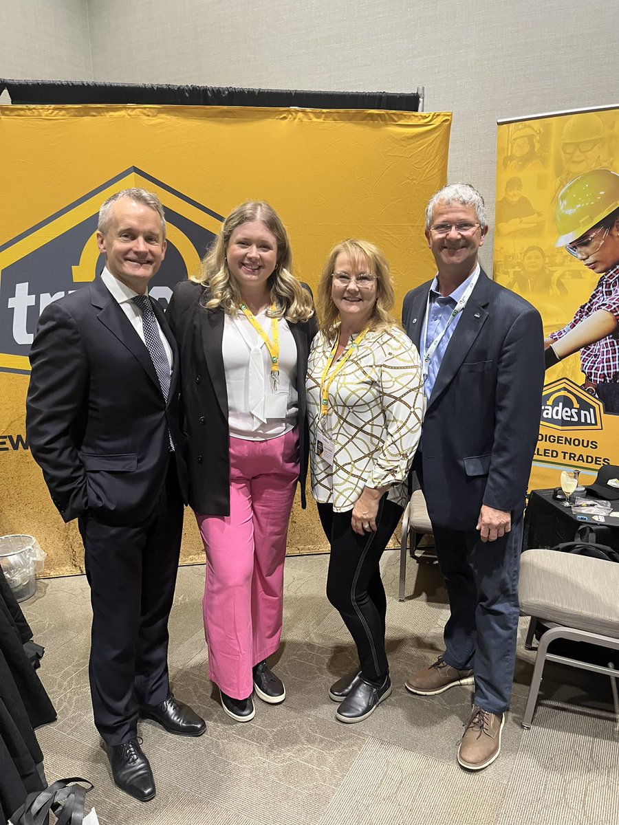 Darin King tweet media