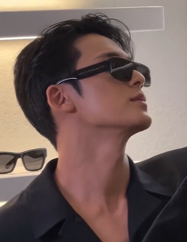 wonubliss's tweet photo. mingyu 😎🖤 https://t.co/6ieKoK2OEc