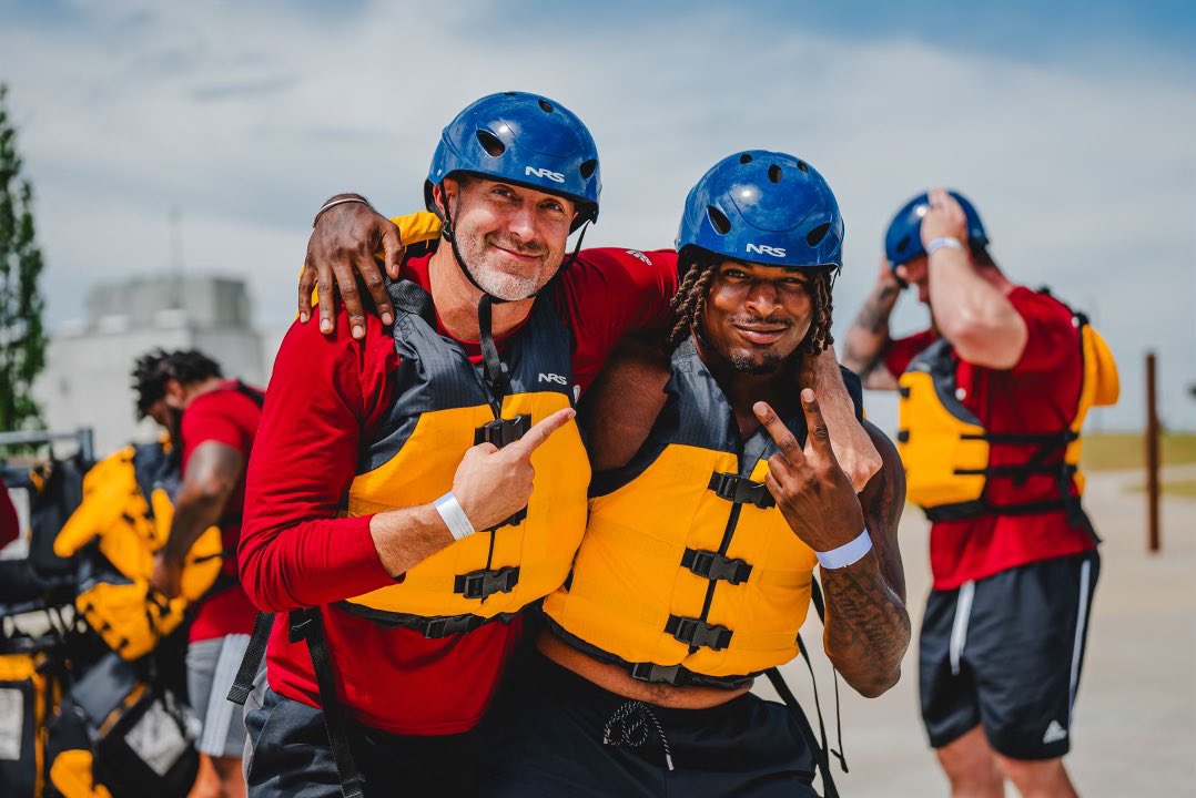 Coach_NBurton's tweet image. Going Places with that Truth, Work and Result.